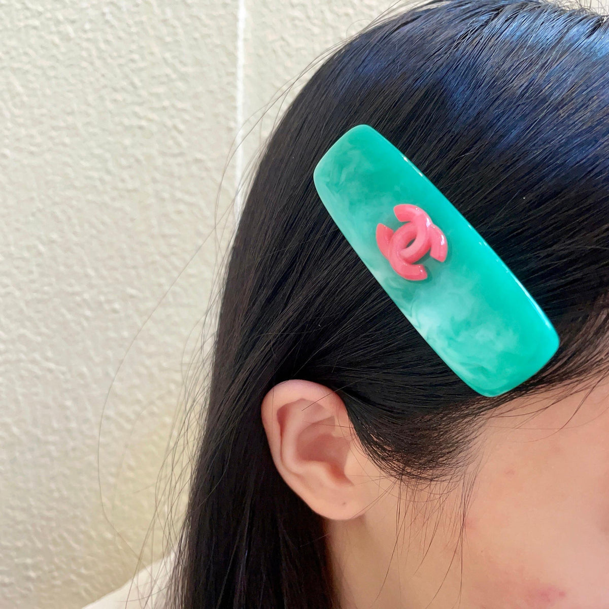 Martin Graham hair accessory in polished metal-tone – front product view