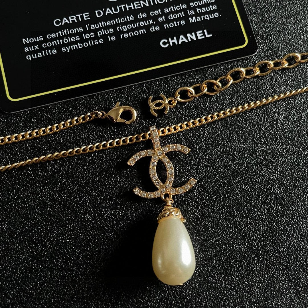 Martin Graham pendant necklace in polished metal-tone – main product view