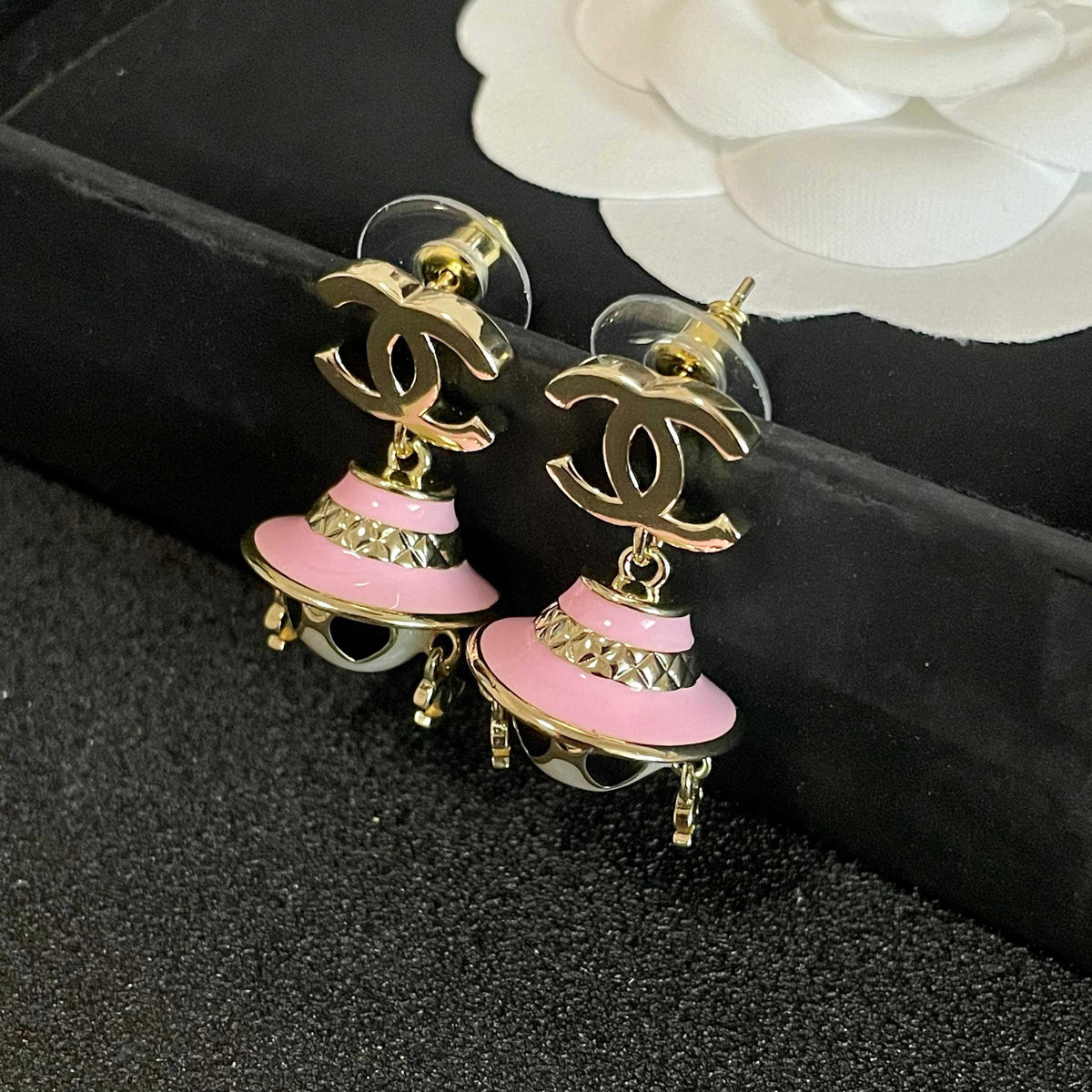 Martin Graham earrings in polished metal-tone – detail view