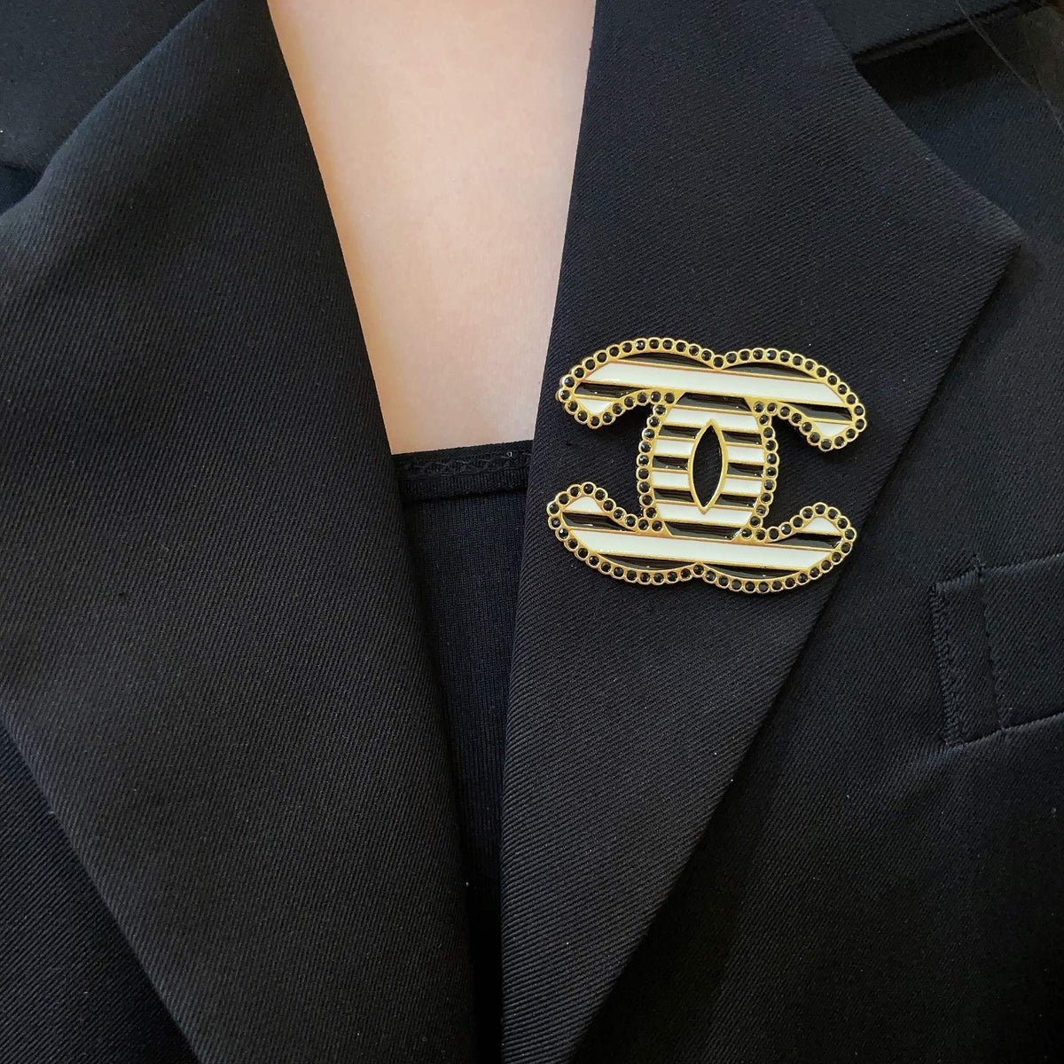 Martin Graham brooch in polished metal-tone – front product view