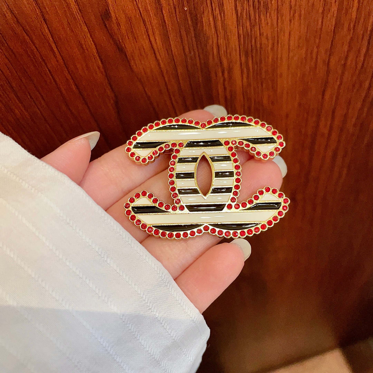 Martin Graham brooch in polished metal-tone – side detail