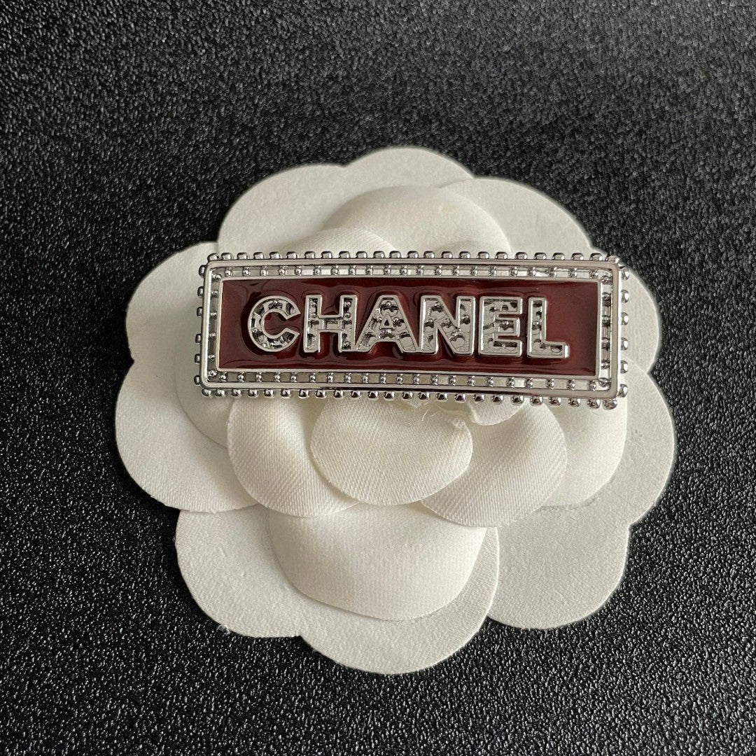 Martin Graham hair accessory in polished metal-tone – front product view