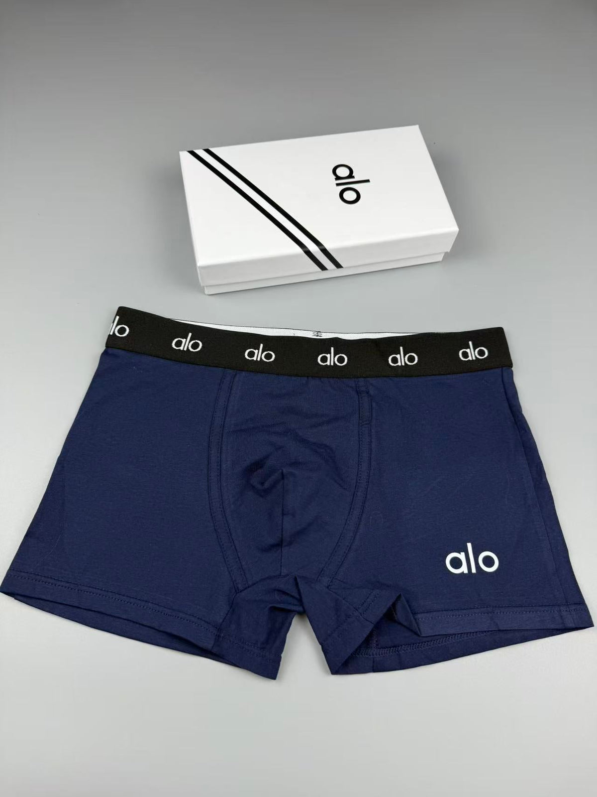 Alo Cotton Visible Colour, Waistband And Emblem Details Men's Boxer Briefs - 3-Piece Box