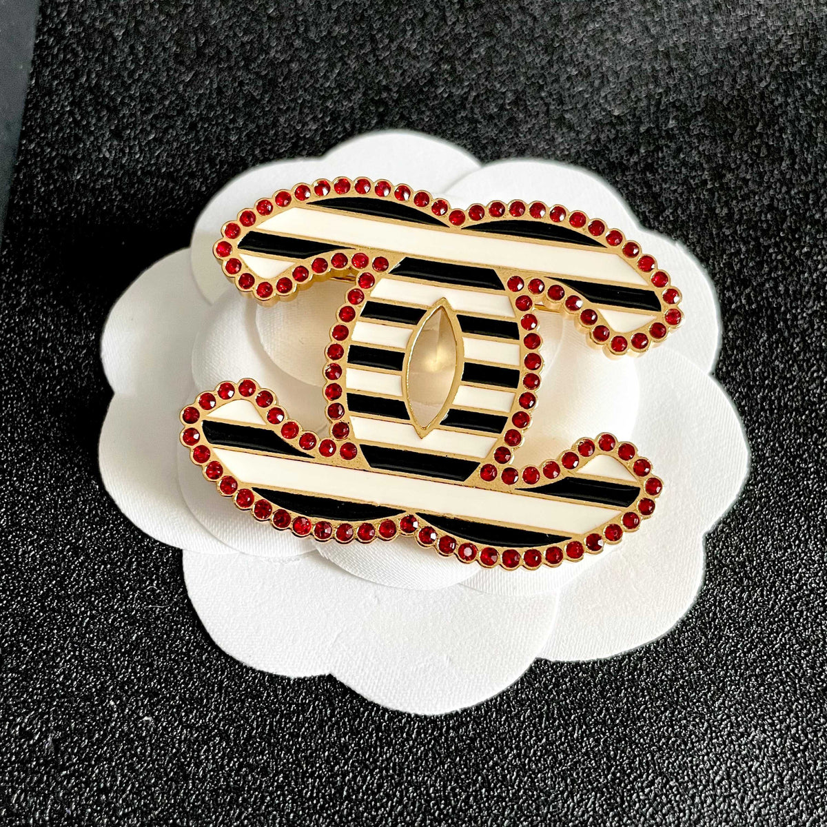 Martin Graham brooch in polished metal-tone – front product view