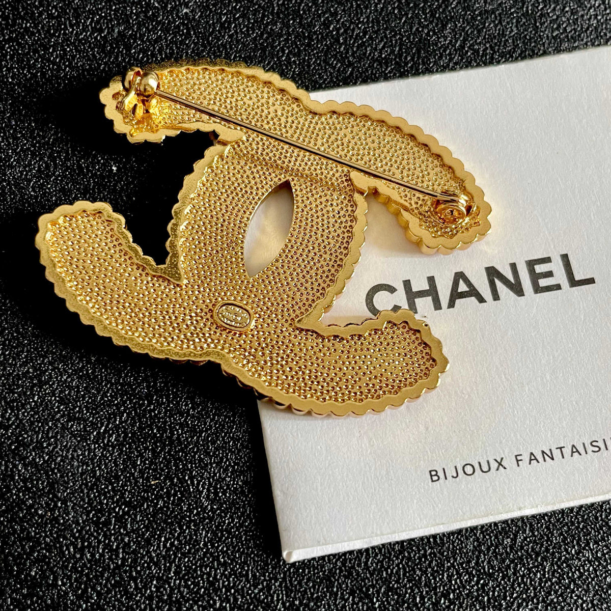 Martin Graham brooch in polished metal-tone – main product view