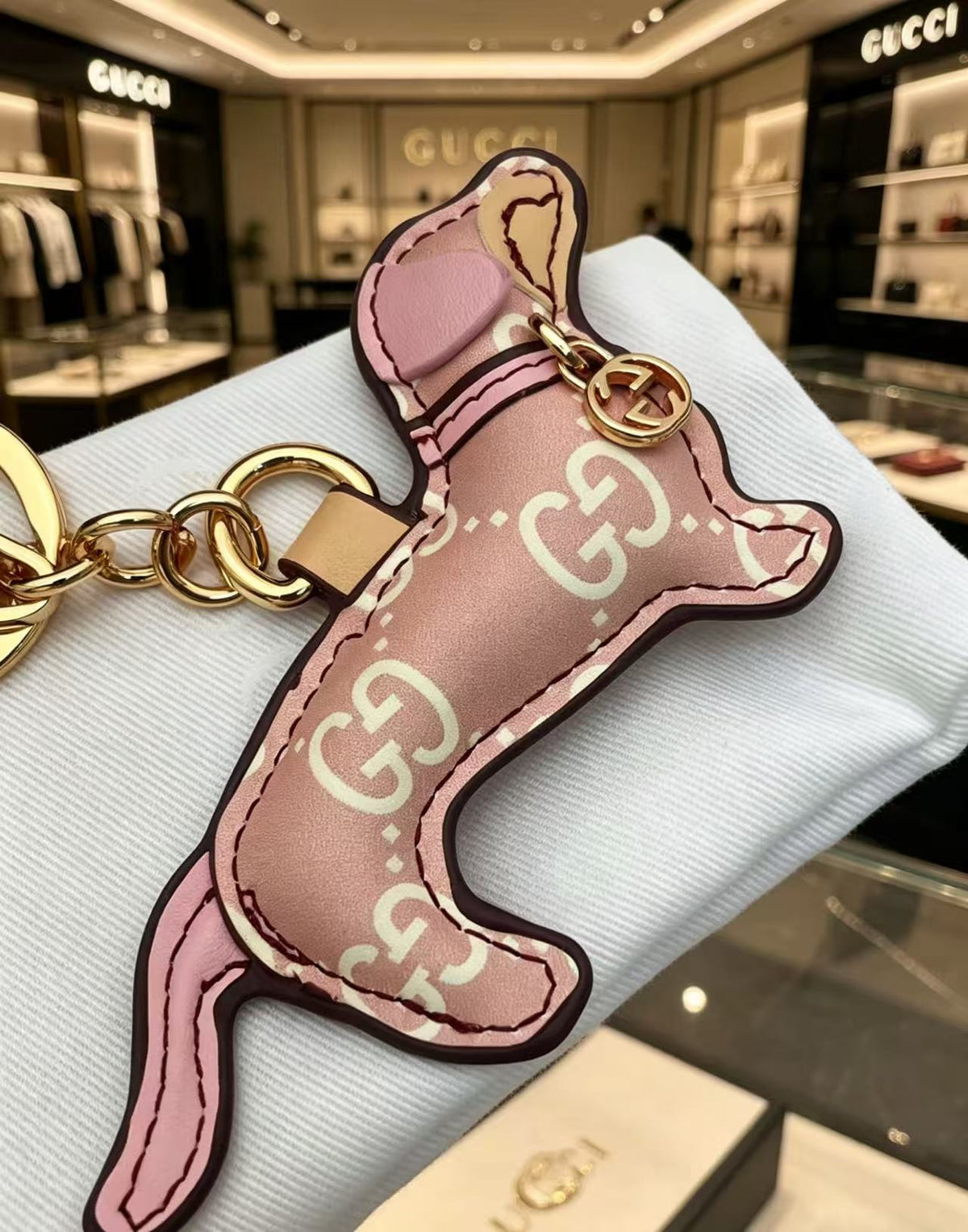 Martin Graham keychain in polished metal-tone – close-up detail