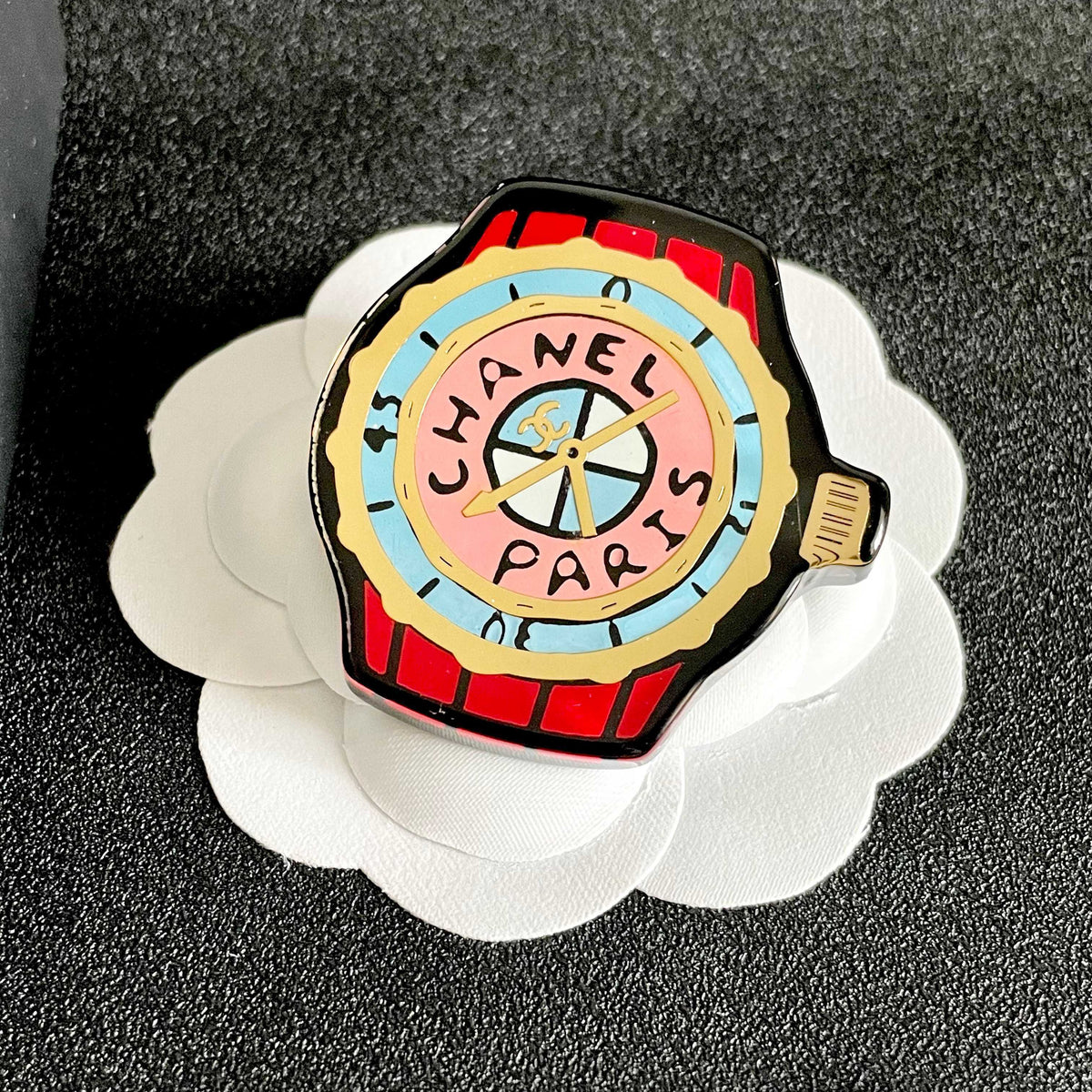 Martin Graham brooch in polished metal-tone – front product view
