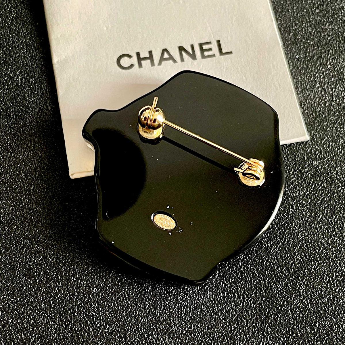 Martin Graham brooch in polished metal-tone – main product view