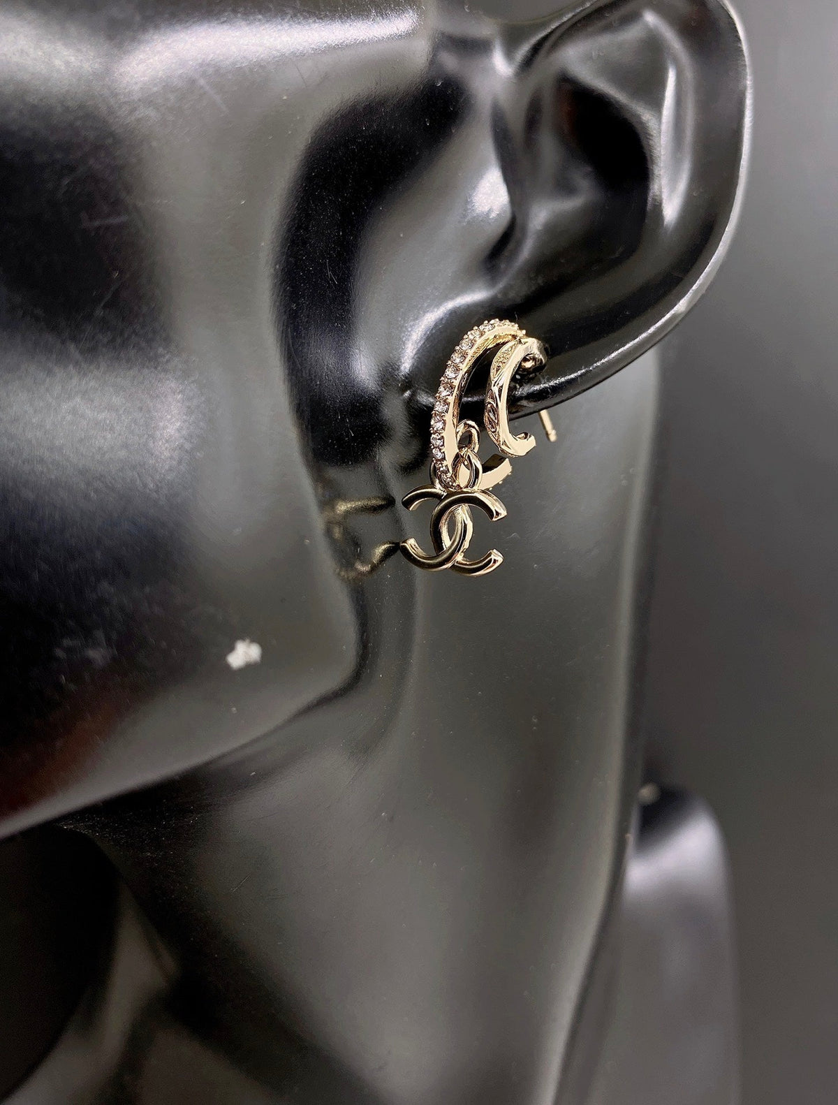 Martin Graham jewelry accessory in polished metal-tone – front product view
