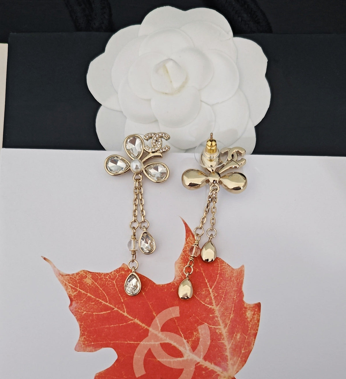 Martin Graham earrings in polished metal-tone – detail view