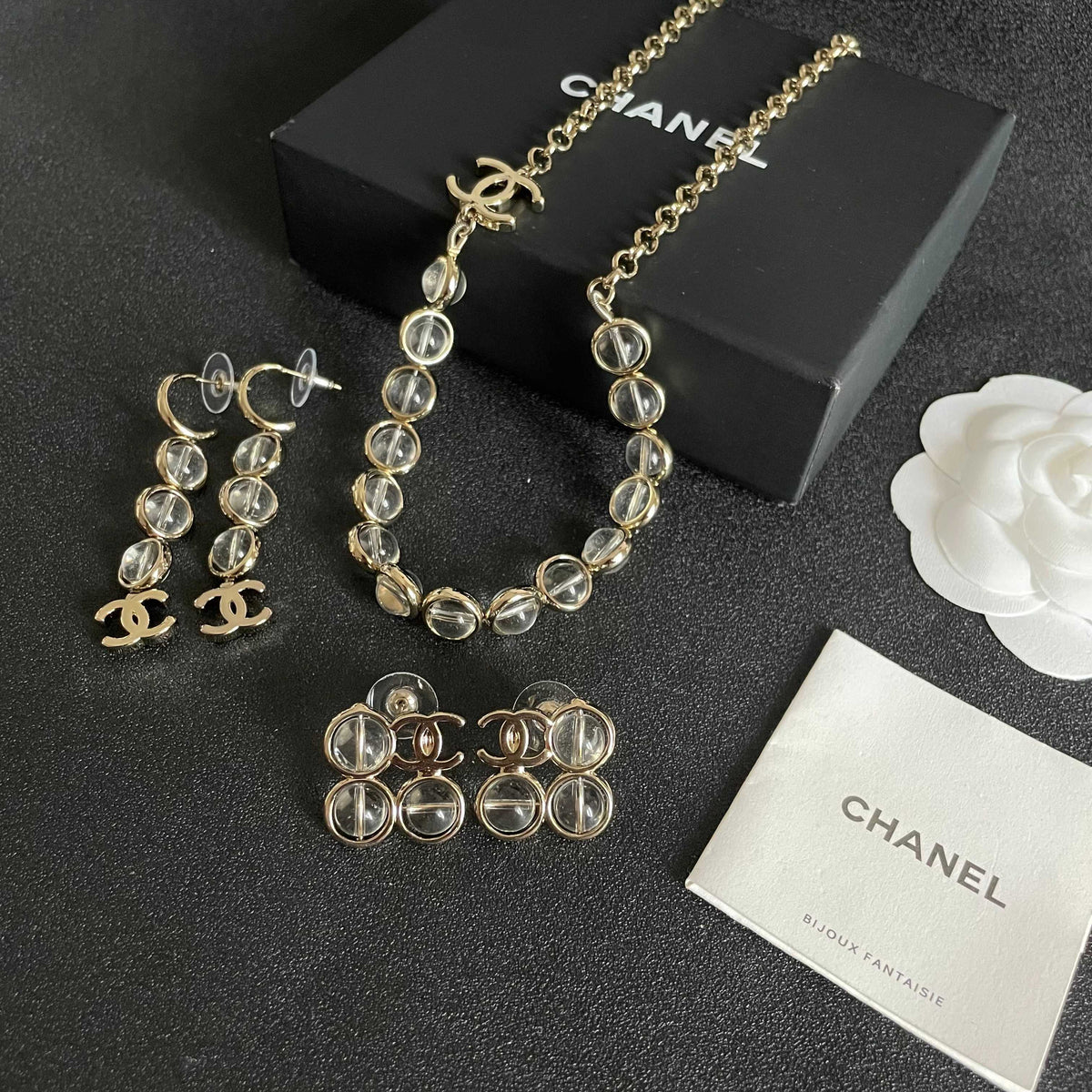 Martin Graham pendant necklace in polished metal-tone – close-up detail