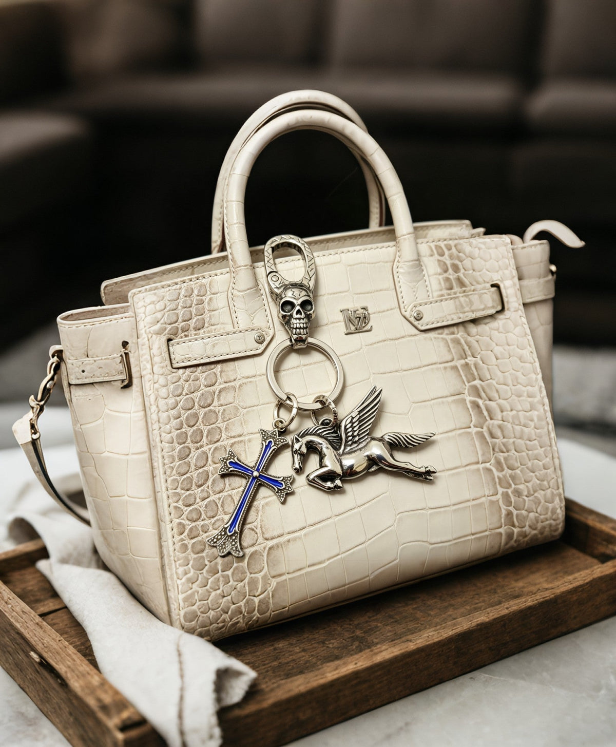 Martin Graham keychain in polished metal-tone – side detail