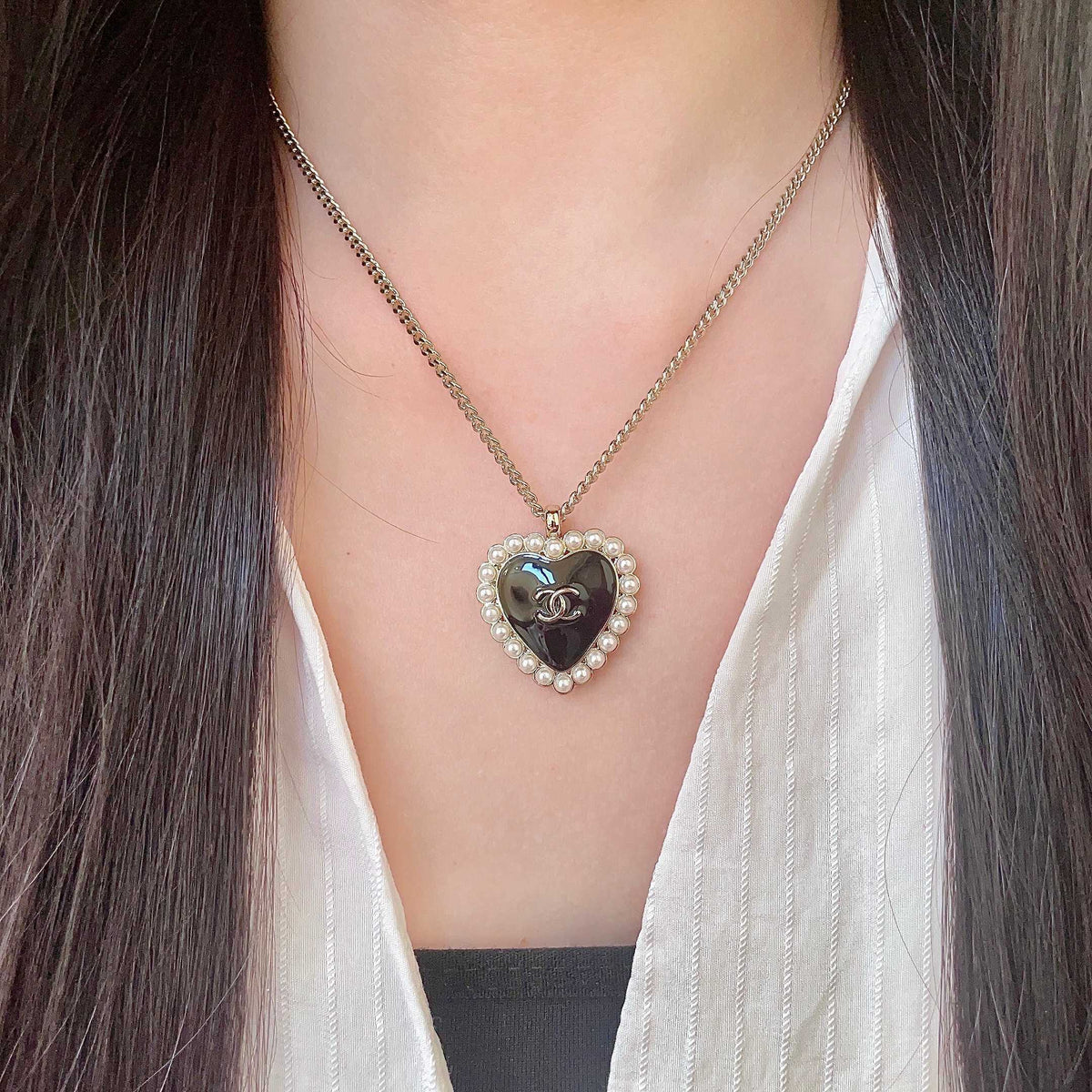 Martin Graham pendant necklace in polished metal-tone – detail view