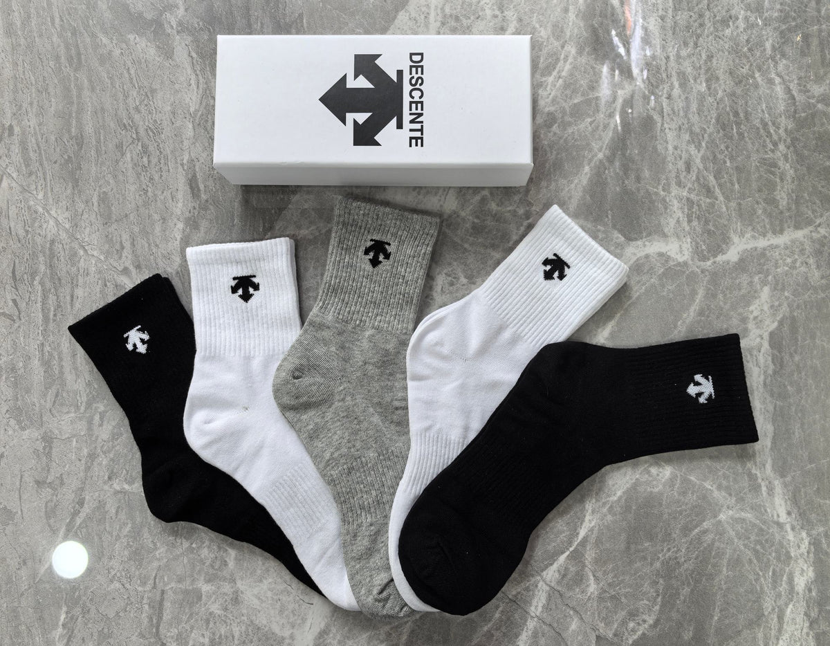 Descente Cotton Visible Colour, Cuff And Emblem Details Crew Socks - 5-Pair Set