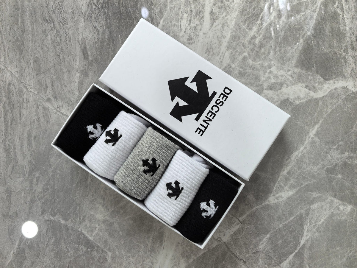 Descente Cotton Visible Colour, Cuff And Emblem Details Crew Socks - 5-Pair Set