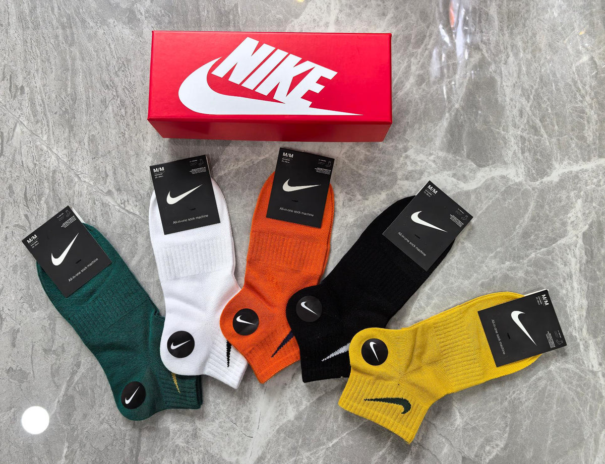 Nike Cotton Visible Colour, Cuff And Emblem Details No-Show Socks - 5-Pair Set