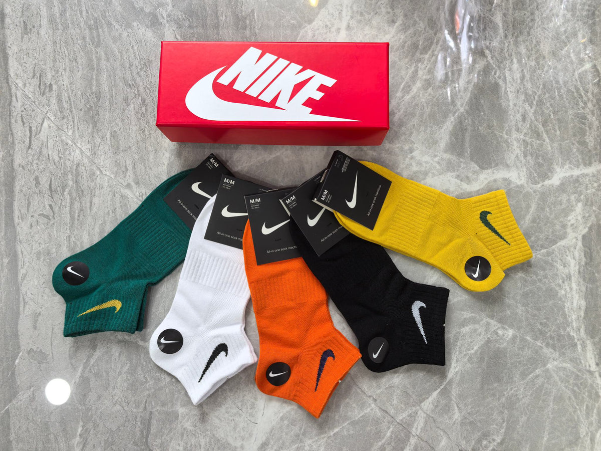 Nike Cotton Visible Colour, Cuff And Emblem Details No-Show Socks - 5-Pair Set