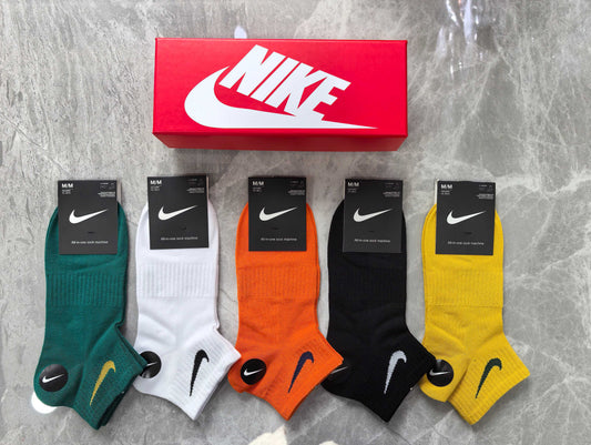 Nike Cotton Visible Colour, Cuff And Emblem Details No-Show Socks - 5-Pair Set