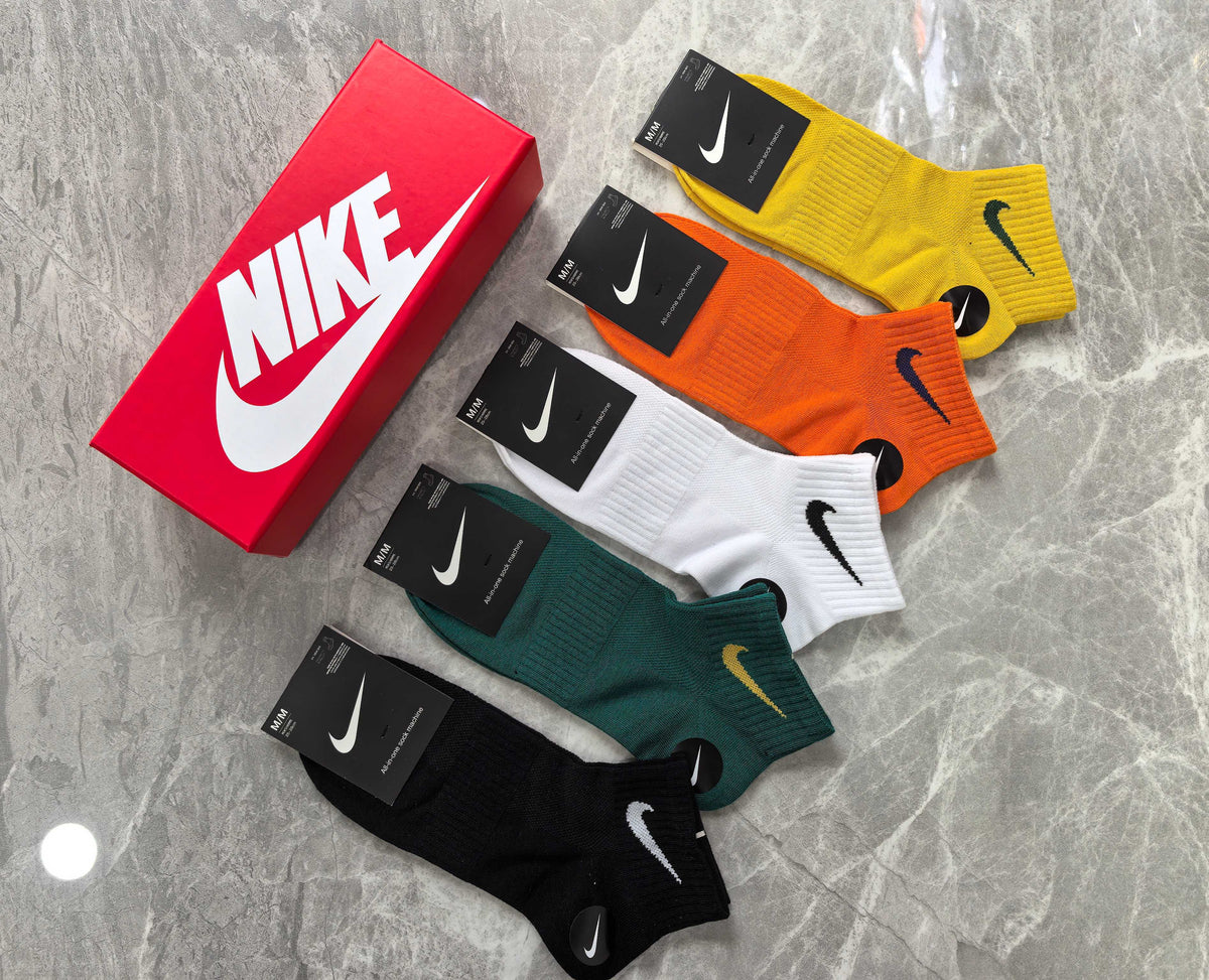 Nike Cotton Visible Colour, Cuff And Emblem Details No-Show Socks - 5-Pair Set