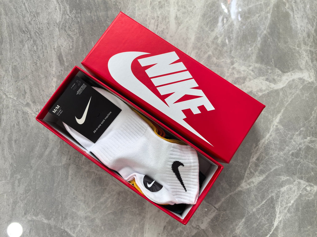 Nike Cotton Visible Colour, Cuff And Emblem Details No-Show Socks - 5-Pair Set