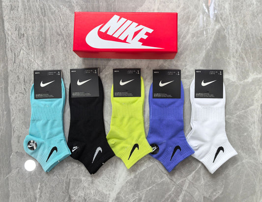Nike Cotton Visible Branded Cuff Or Emblem Details No-Show Socks - 5-Pair Set