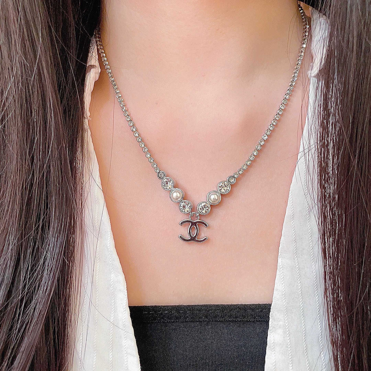 Martin Graham pendant necklace in polished metal-tone – detail view