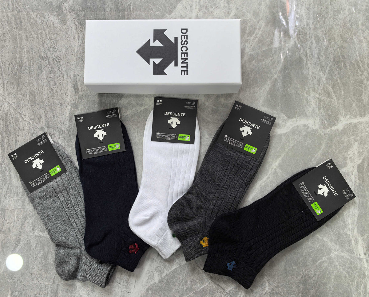 Descente Cotton Visible Colour, Cuff And Emblem Details Ankle Socks - 5-Pair Set