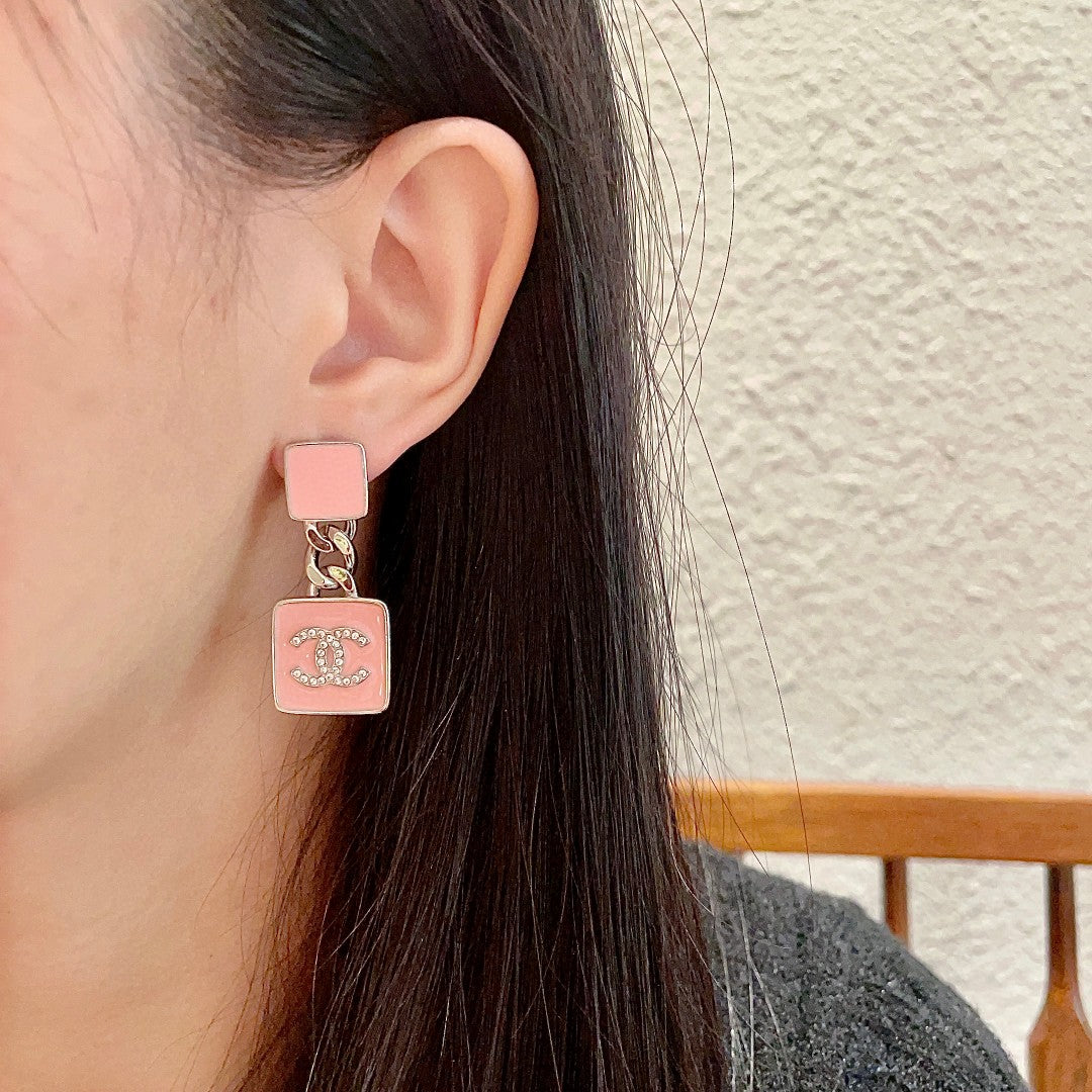 Martin Graham earrings in polished metal-tone – detail view
