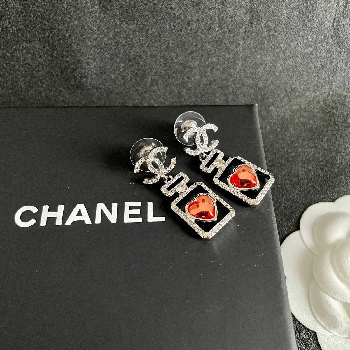 Martin Graham earrings in polished metal-tone – detail view