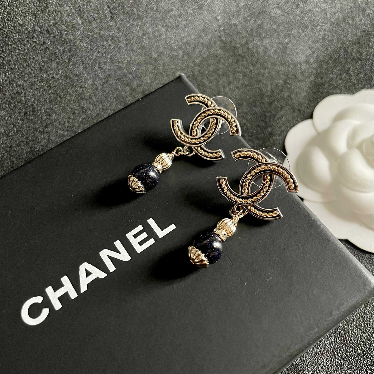 Martin Graham earrings in polished metal-tone – detail view