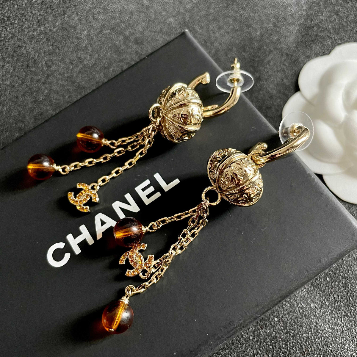 Martin Graham earrings in polished metal-tone – detail view