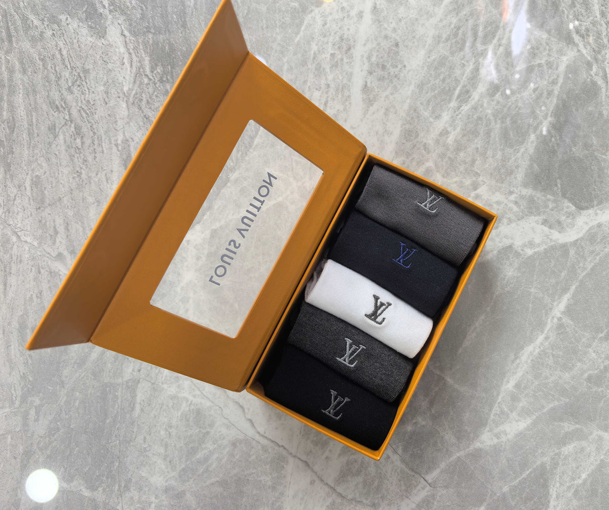 Louis Vuitton Modal Contrast Initial Details Crew Socks - 5-Pair Set