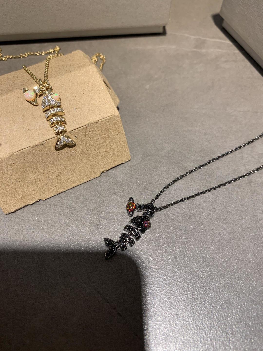 Martin Graham jewelry accessory in polished metal-tone – front product view
