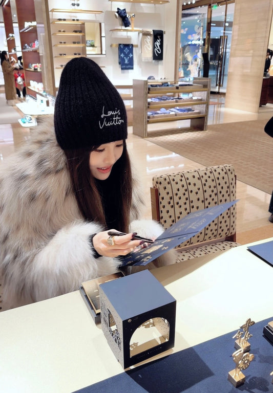 Beanie - image 1