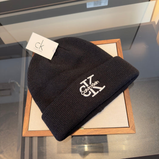 Beanie - image 1