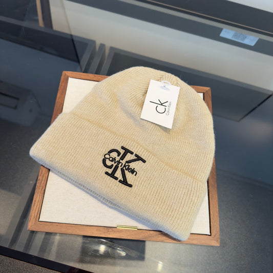Beanie - image 1