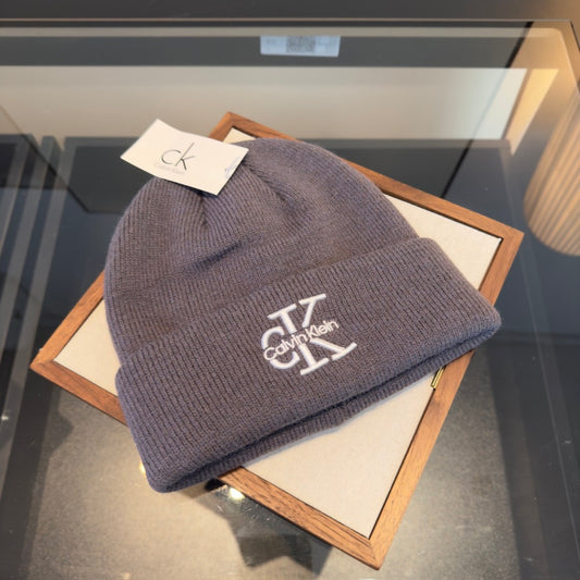 Beanie - image 1