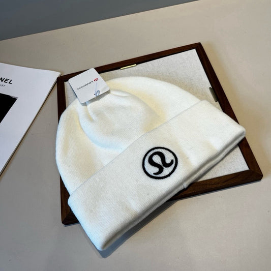 Beanie - image 1
