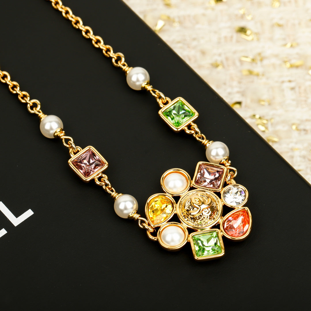 Martin Graham pendant necklace in polished metal-tone – detail view