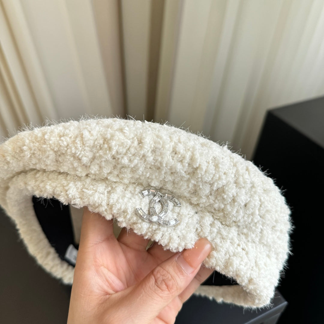 Chanel Cashmere Beret - image 8