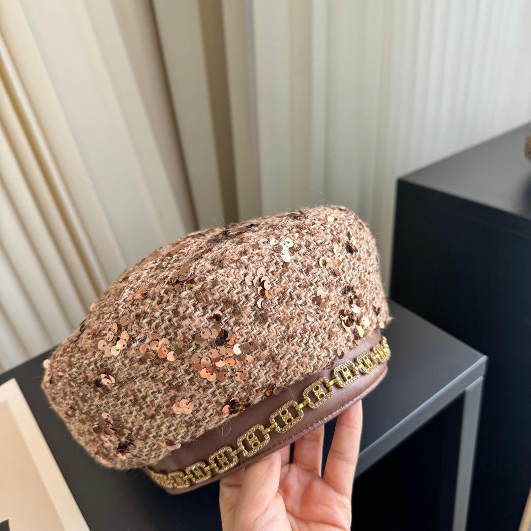 Celine Beret - image 4