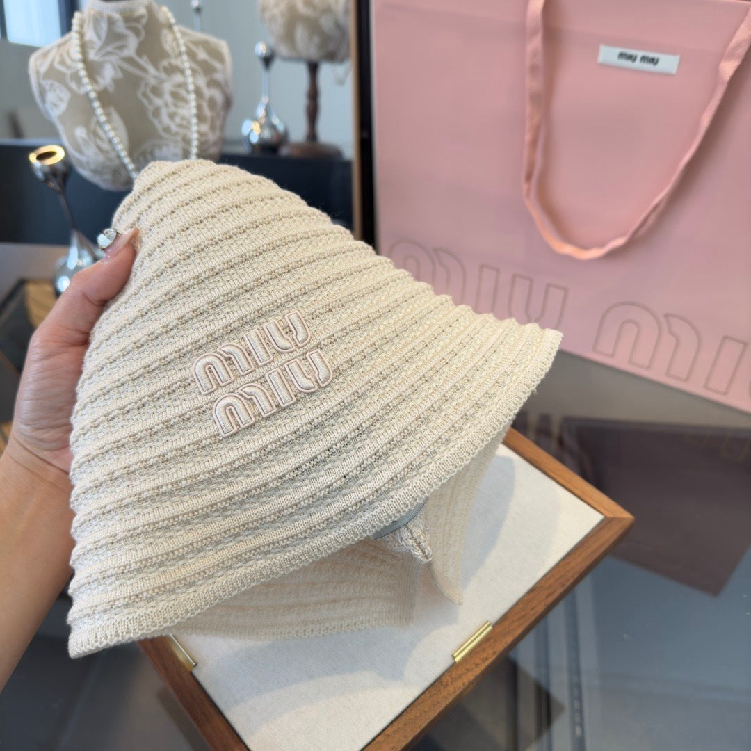 Miu Miu Knit Bucket Hat - image 7