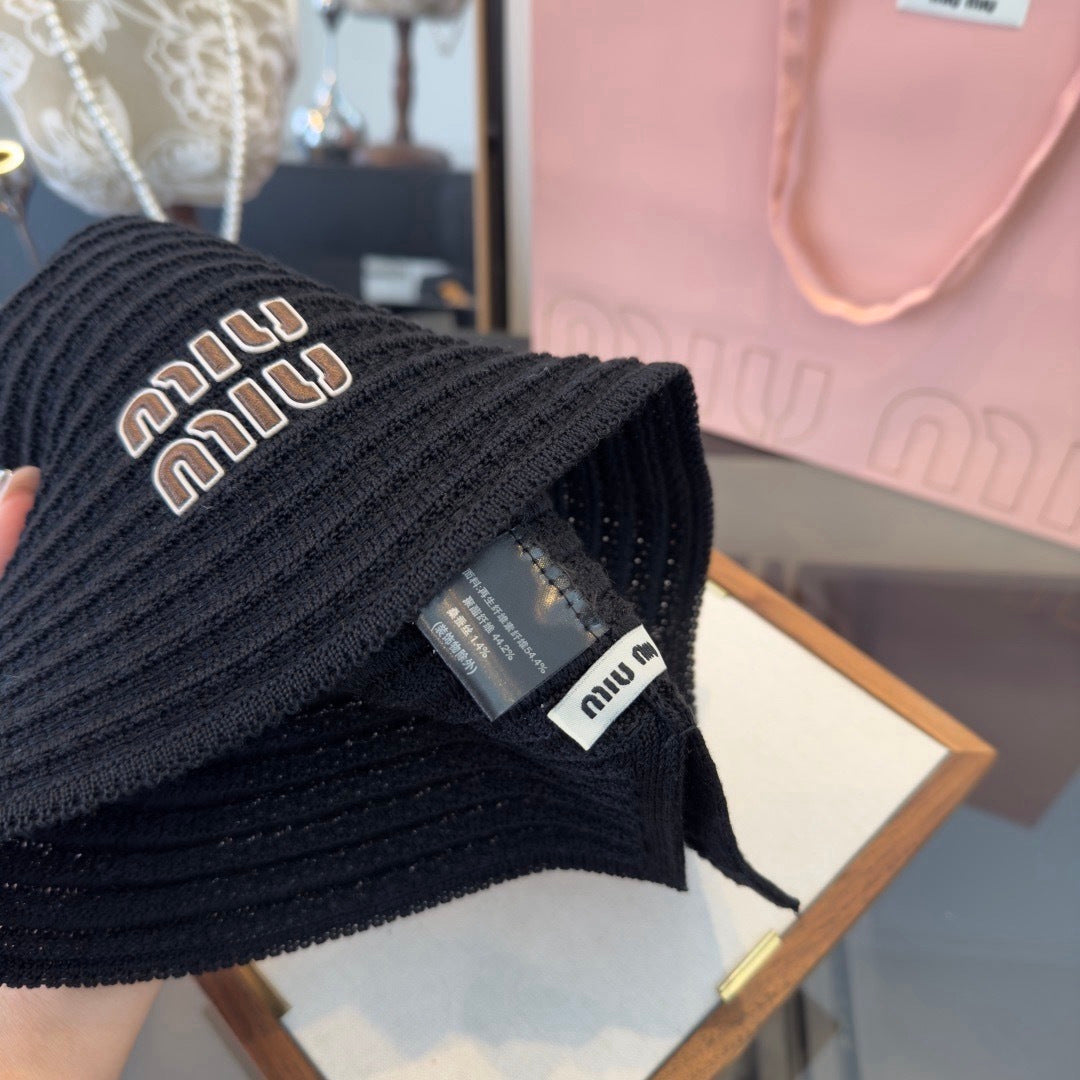 Miu Miu Knit Bucket Hat - image 9