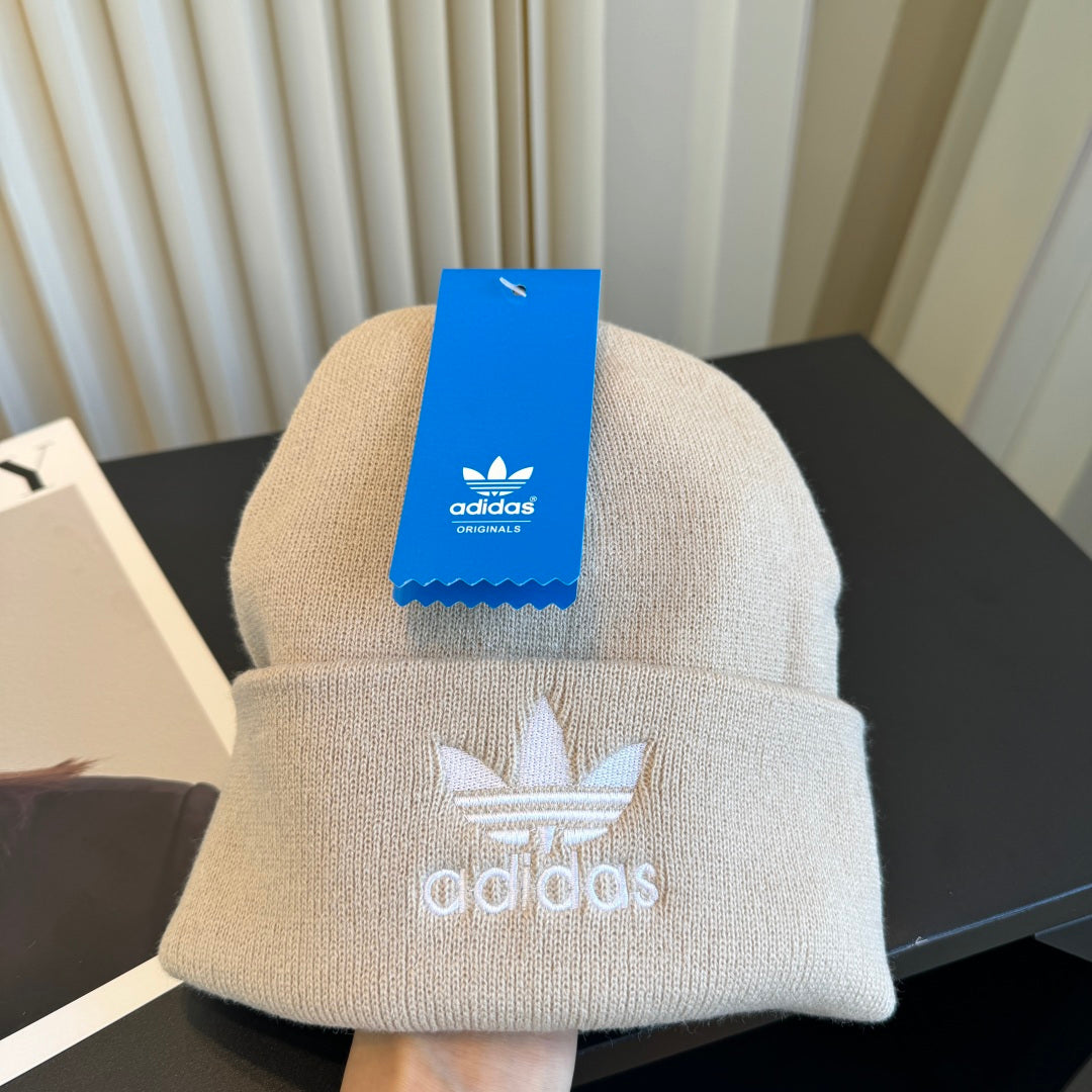 Adidas Beanie - image 4