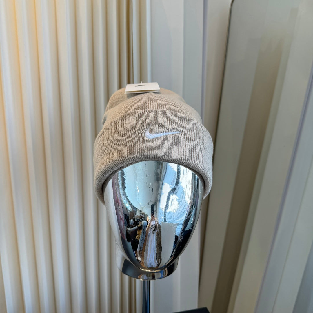 Beanie - image 2