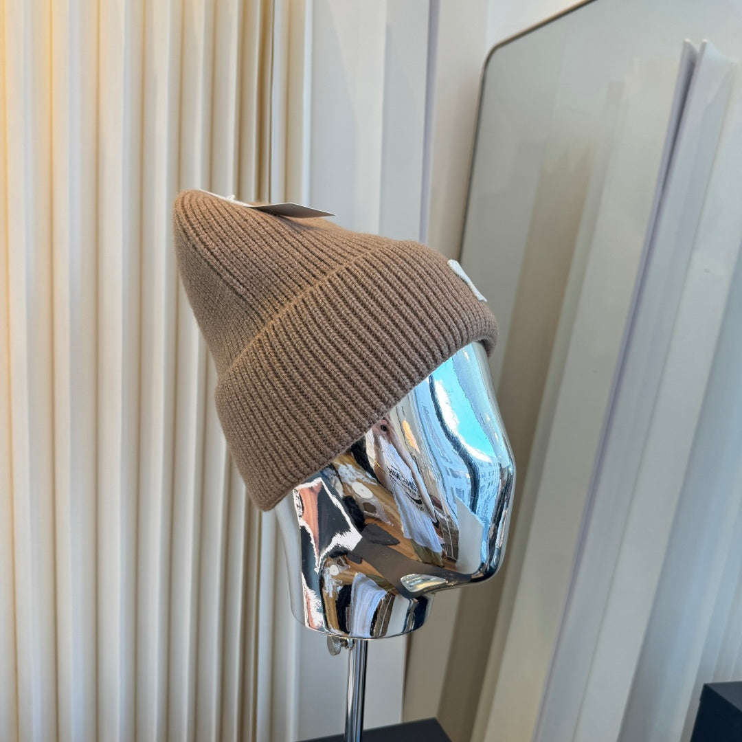 Beanie - image 1