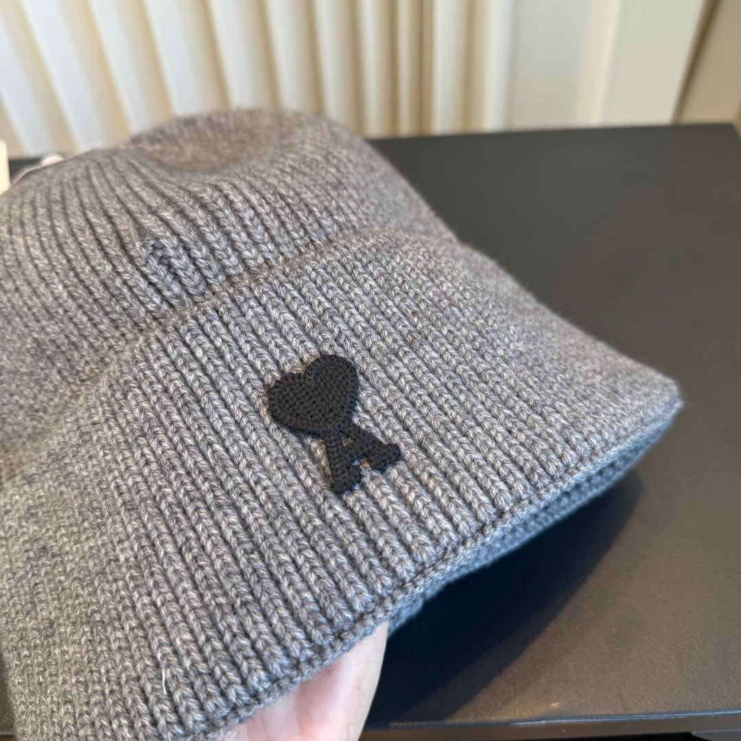Beanie - image 4
