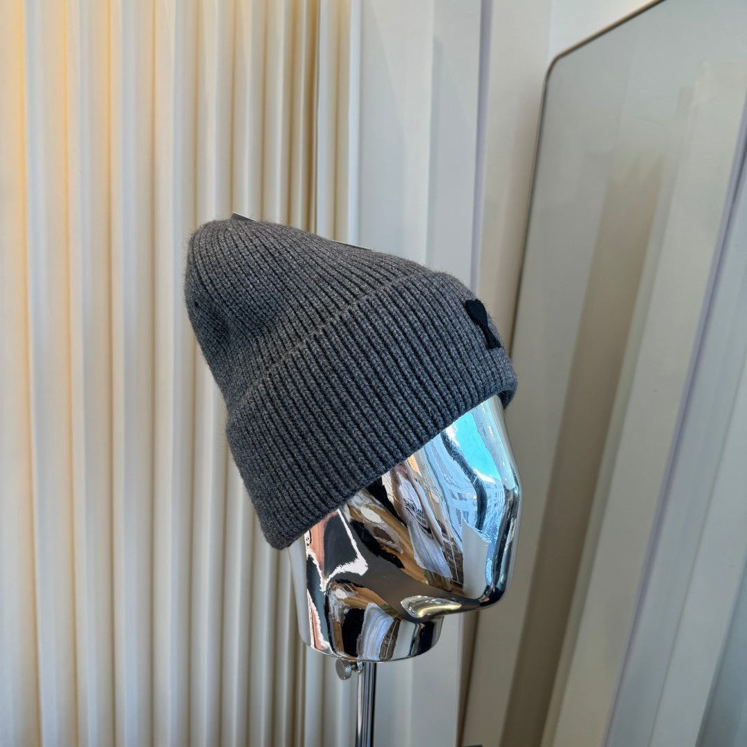 Beanie - image 1