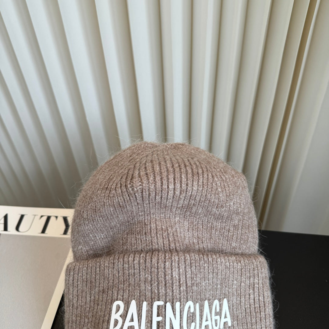 Balenciaga Beanie - image 6
