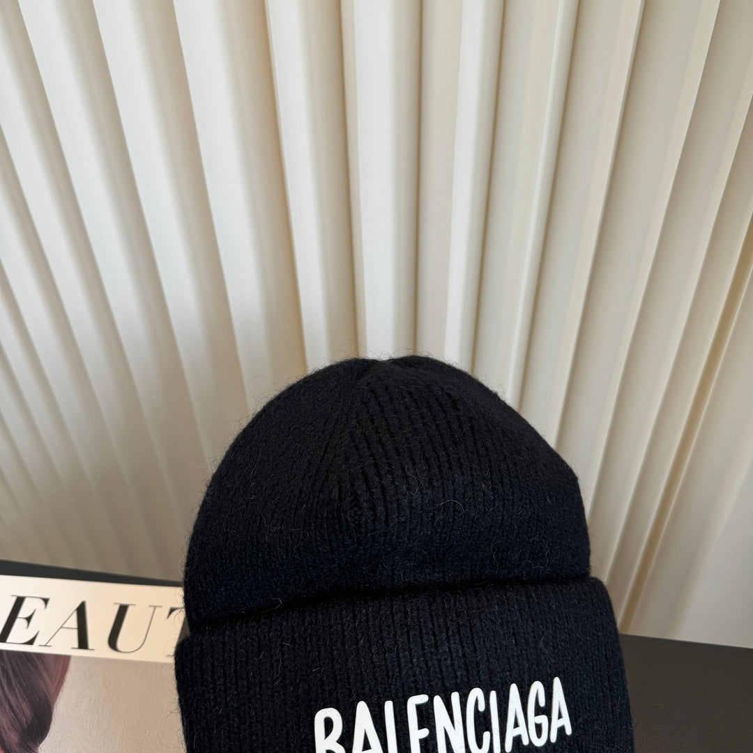 Balenciaga Beanie - image 6